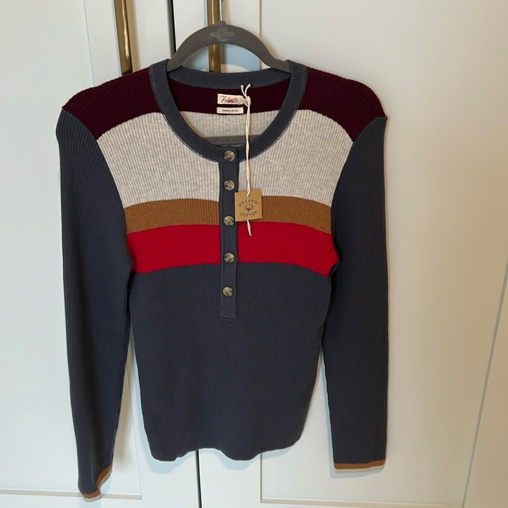 Faherty women’s sweater L